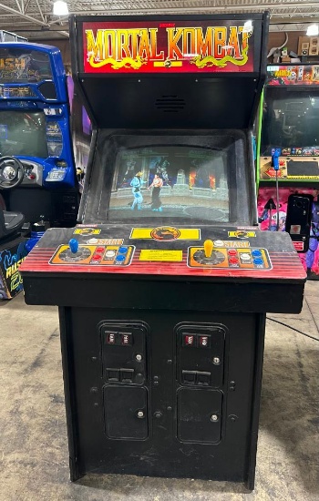 Mortal Kombat - Arcade Game by Midway