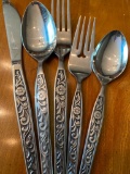 Antiqua Grad Prix Stainless Flatware