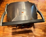 Cuisinart 5-in-1 Griddler...Panini Press Griddle...