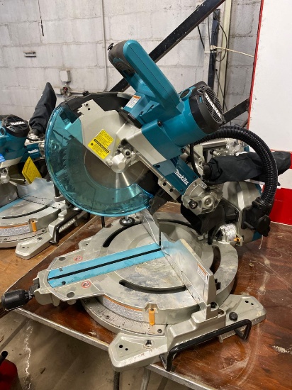 Makita LS1019L 10in Sliding Miter Saw