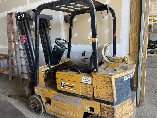 Caterpillar T50D Forklift