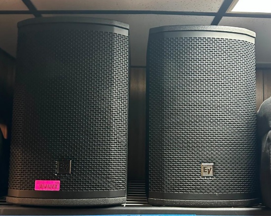 Pair of Electro-Voice ETX-10P 10" Powered Loudspeakers