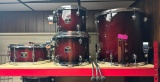 Gretsch Catalina Maple Drum Set with Aquarian Super Kick II Clear