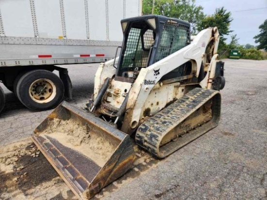 Bobcat T300 Rubber Track Skidloader