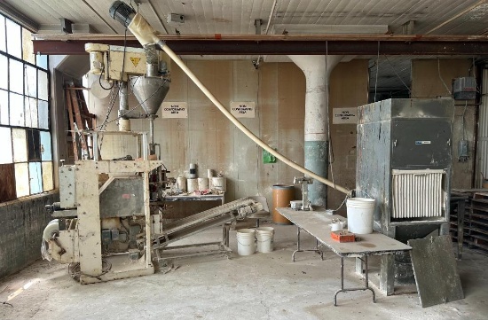 "Universal Packaging" form-fill-seal line with vertical auger feeder and DCE Vokes dust collector