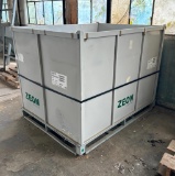 Zeon Gaylord Container