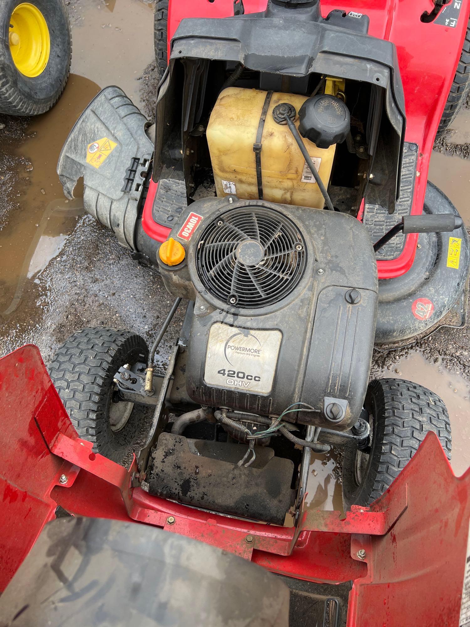 Huskee LT4200 Proxibid