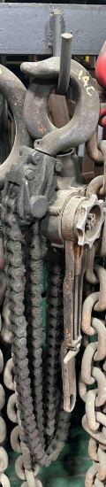 Chain with Ratchet and Hooks