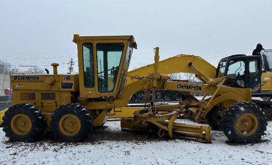 Champion 710 Road Grader