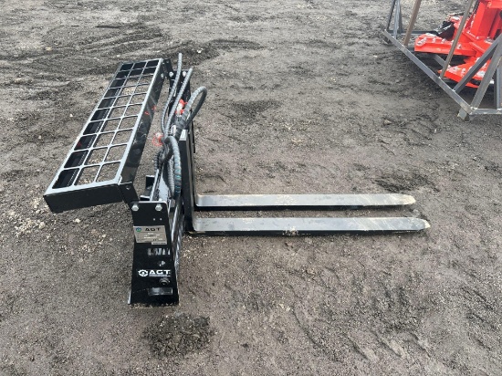 NEW AGT Hydraulic Fork Set Hydraulic Skidloader Attachment