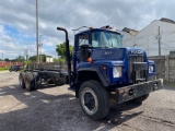 1986 Mack DM685S, 22ft Tandem Cab & Chassis