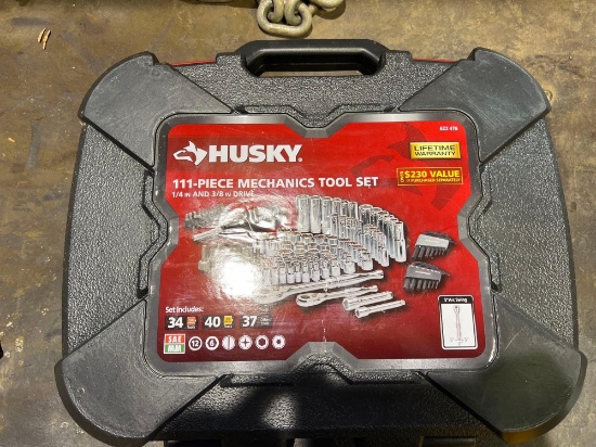 Husky 111-Piece Mechanics Tool Set
