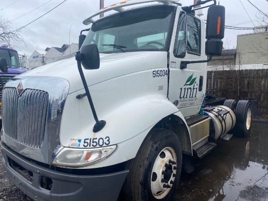 2015 International TranStar 8600 Single Axle Day Cab Tractor / Truck