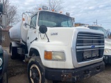 1996 Ford LS8000 Fuel Truck