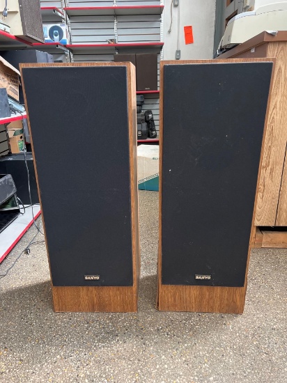 Sanyo Brand Box Speakers
