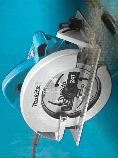 New Makita 110v 7.25in Circular Saw