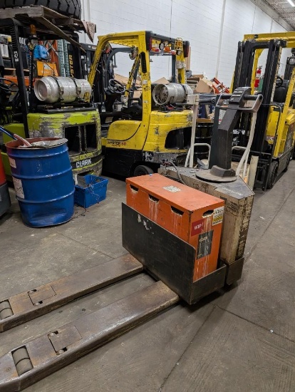 Crown 6k# electric pallet jack (off-site item, read description)