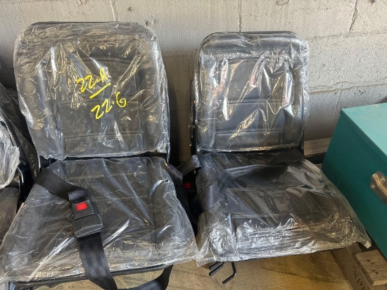 New Equipment Seat (without headrest)