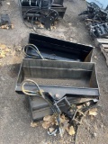 New Mini Excavator 32in Swivel Bucket