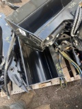 New GIYI Co 3 Ton/32in amino Excavator Swivel Bucket