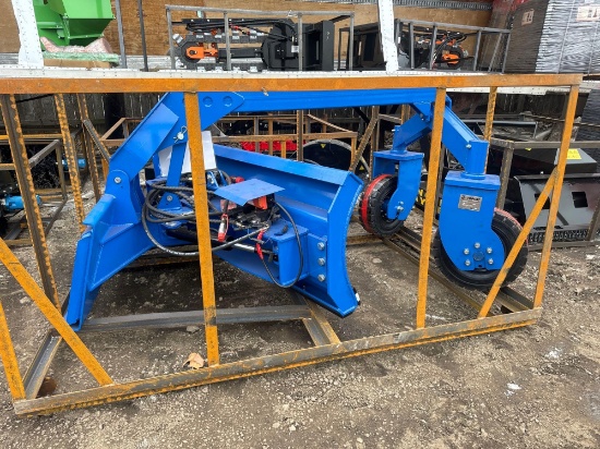 New Agrotk Co 72in Hydraulic Skidloader Grading Blade Attachment Model SSSG72