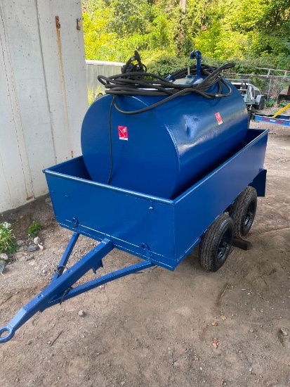 800 gallon portable diesel tank on trailer (located offsite, read description)