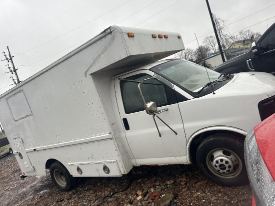 2003 GMC Savana Van (off-site item, read description)