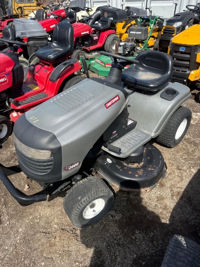 Craftsman LT2000 Riding Lawn Mower