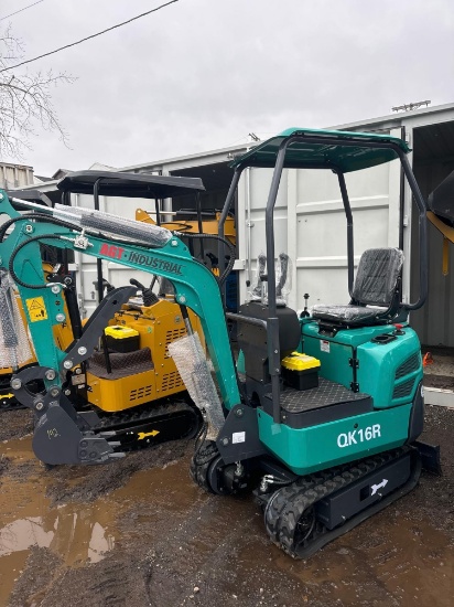New AGT Mini Excavator Model QK16R