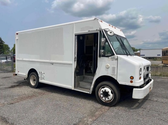 2006 Freightliner MT45 Chassis Box Truck (off-site item, read description)