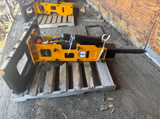 New GIYI Co Hydraulic Skidloader Breaker/Hammer Attachment Model 680