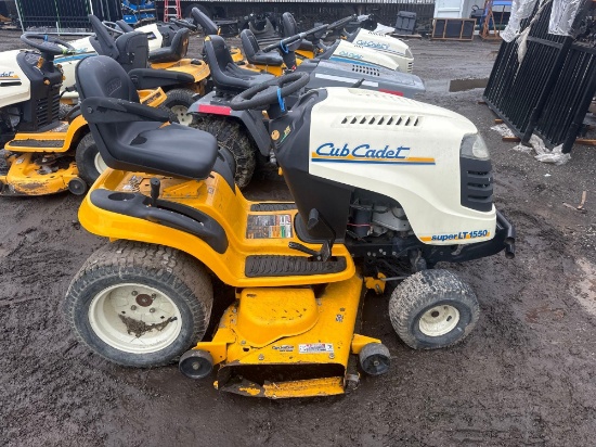 Cub Cadet Super LT1550 Riding Lawnmower