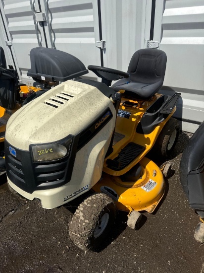 Cub Cadet LTX1046VT Riding Lawnmower