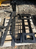 New GIYI Co 60in Skidloader Fork Set