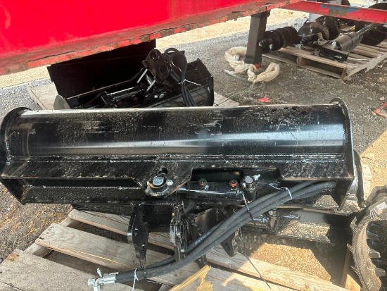 New Vicsec 40in Hydraulic Swivel Bucket