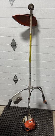 Stihl FS76 Weedeater, has compression missing head assembly
