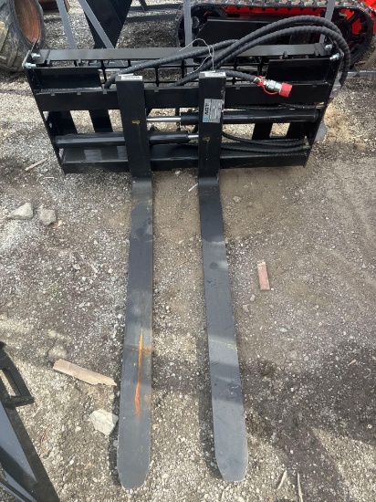 New AGT Co 48in Hydraulic Skidloader Adjustable Fork Set Attachment Model SA-ZD