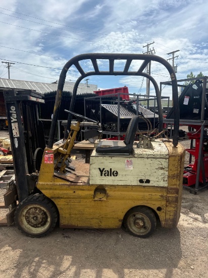 Yale Triple Mast LP Forklift