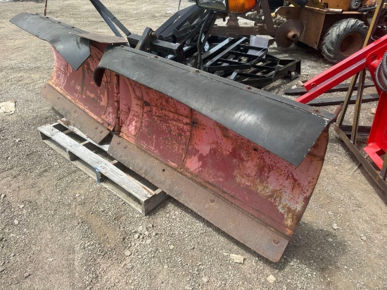 Western Co Uni-Mount 8ft 6in Steel V-Plow Setup