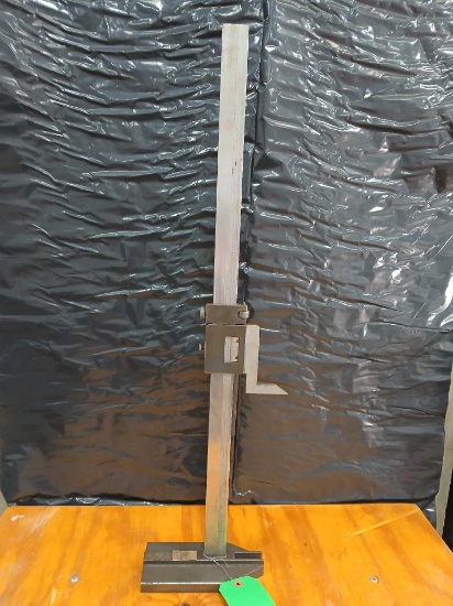 Brown & Sharpe No.586 25" Height Gage