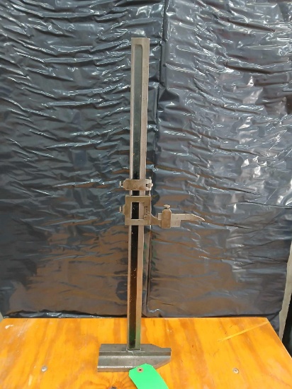 Brown & Sharpe No.585 25" Height Gage