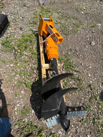 New GiYi Co 16in Hydraulic Auger Attachment for CAT 303 Excavator