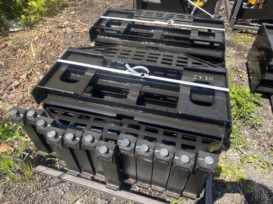 New GiYi Co Standard 60in Skidloader Fork Set Model DHC