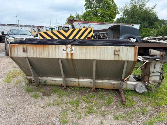 2018 Godwin V Box Slide in Hydraulic Salt spreader