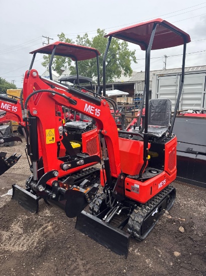New SD Lanch Co Mini Excavator Model ME15