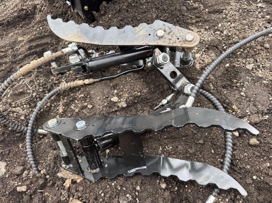 New SD Lanch Mini Excavator Thumb Attachment