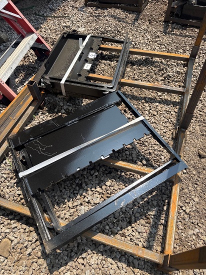 New GiYi Co 29in Mini Stand-On Skidloader Fork Set