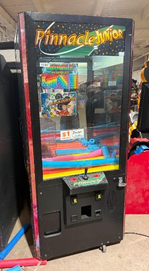Pinnacle Junior arcade crane and prize vending machine