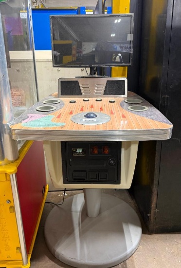 Rockin' Bowl-O-Rama arcade game