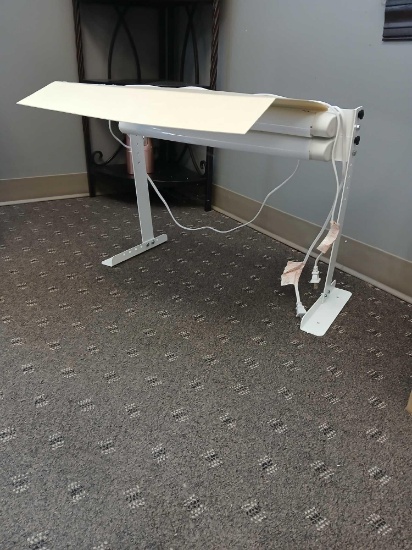 18"h x 24"w Desk Top Light with Visor
